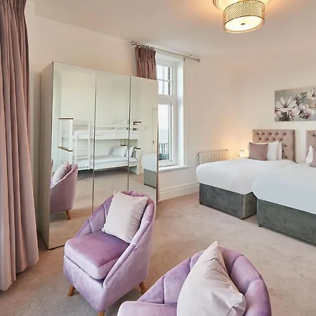 Daire Host & - Captain's Deck Seafront