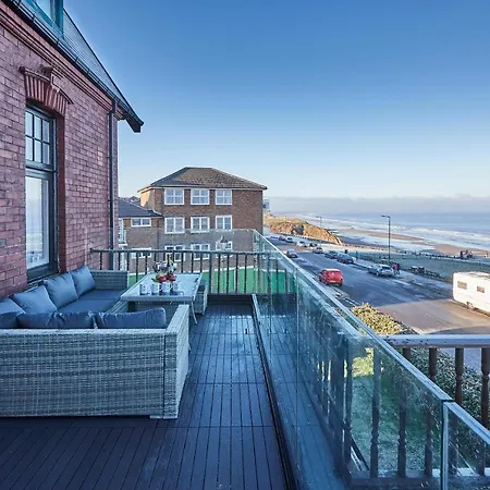 Host & - Captain's Deck Seafront Daire *