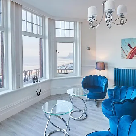 Host & - Captain's Deck Seafront * Saltburn-by-the-Sea