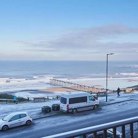 Host & - Captain's Deck Seafront *